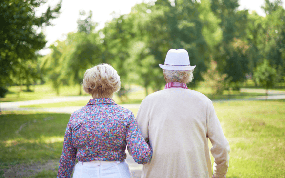 ¿Pueden aplicarse los mayores de 65 años o en situación de dependencia severa o gran dependencia la exención por transmisión de vivienda habitual en el IRPF, aunque, con motivo de un divorcio o separación, no sea ya su vivienda habitual?