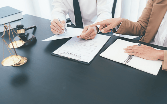 ¿Puede considerarse a efectos de IRPF un rendimiento irregular la indemnización percibida por una abogada por el cese de su relación mercantil con un despacho de abogados?